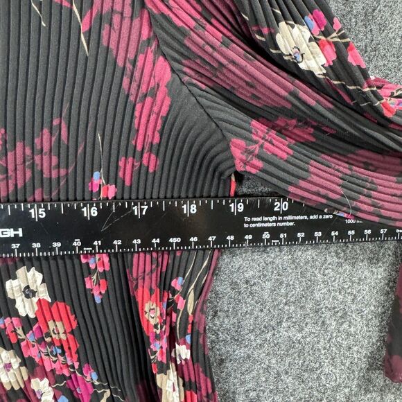 J Jill Wearever Collection Tunic Women's Small Black Maroon Floral Pleated Relax - Picture 4 of 7